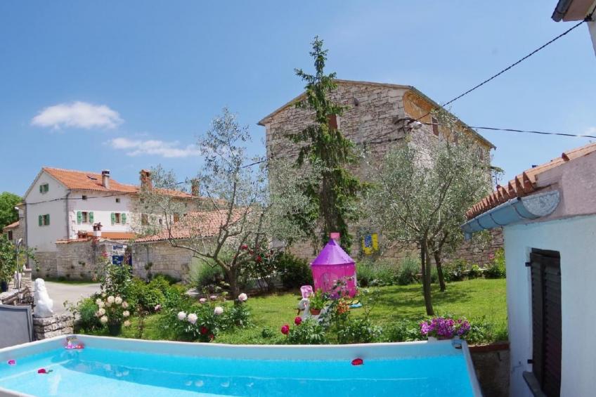 im Dorf Peresiji - foto 8