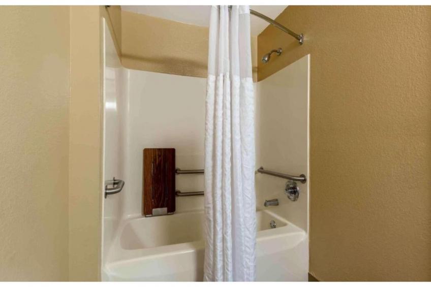 1 King Bed | Hearing Accessible, Kitchen - foto 64