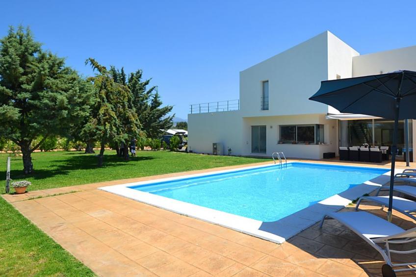 Schönes modernes Ferienhaus C84MLL