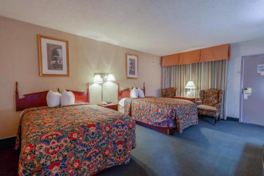 2 Full Beds & 1 Queen Bed - foto 15