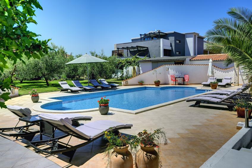 Villa Delia Kris - foto 8