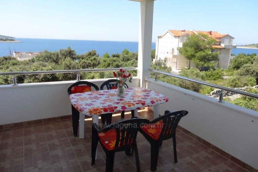 Holiday apartment Minea C, apartment with a beautiful view of the open sea - BF-68TGG