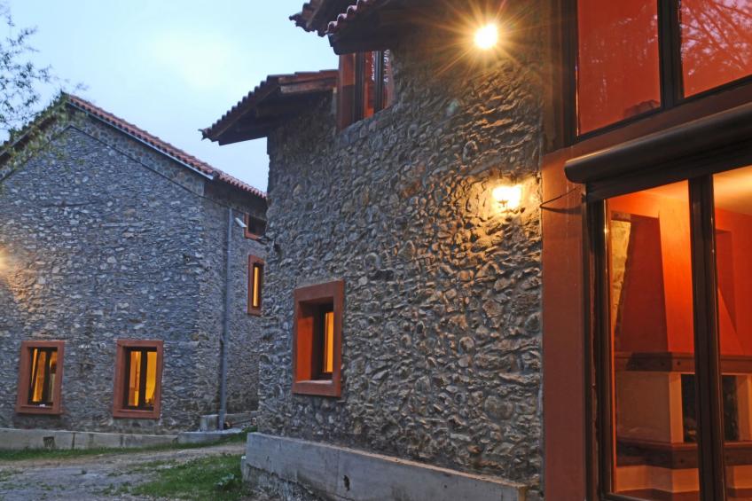 Relax Giusvalla River Villa 2 Etagen mit Terrasse - foto 9