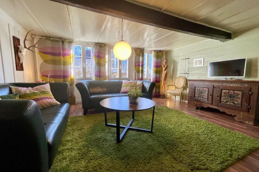 Chalet-Hausteil mit Garten im Dorfkern - foto 13