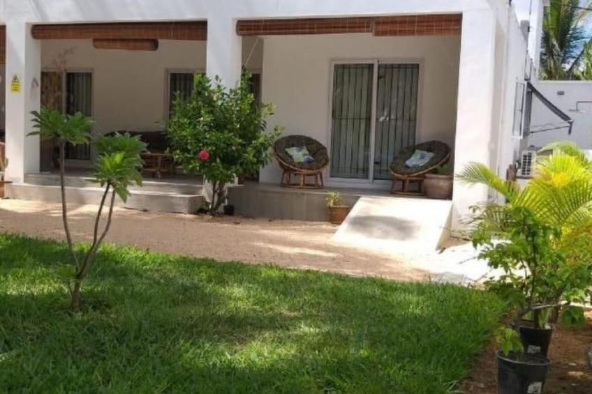 in Roches Noires mit Großem Garten - foto 8