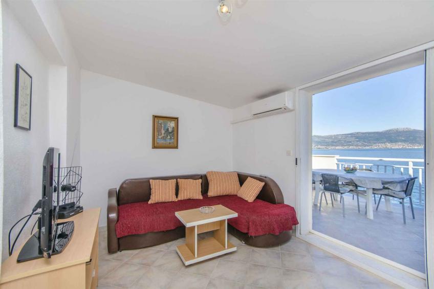 Holiday apartment with air conditioning, balcony and sea view in Slatine - BF-9GZB3 - foto 27