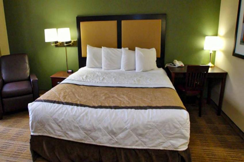 1 Queen Bed | Mobil Access Tub Nsmk Kitchen - foto 20