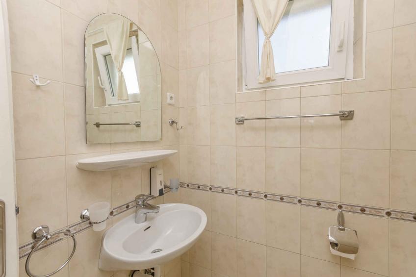 Holiday apartment with balcony and sea view - BF-PWYRN - foto 10
