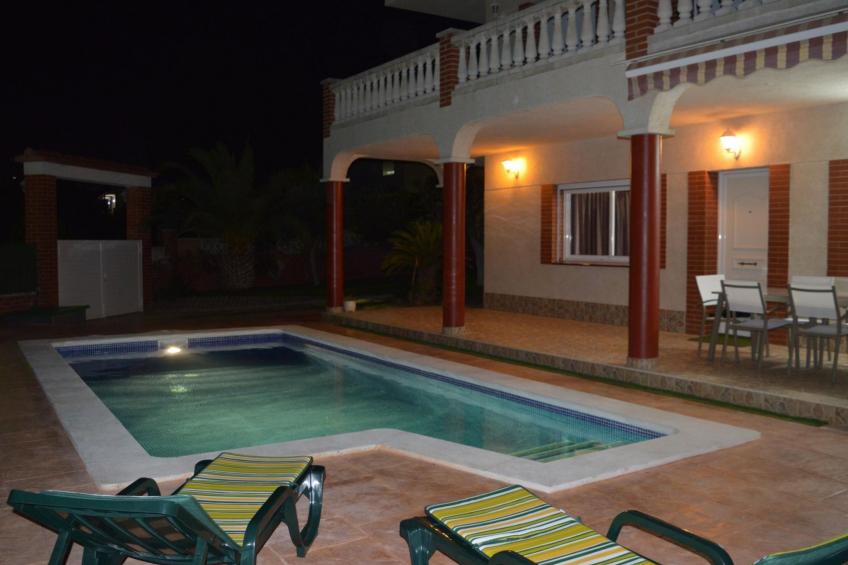 Chalet 'Vista Cunit' mit privatem Pool - foto 12