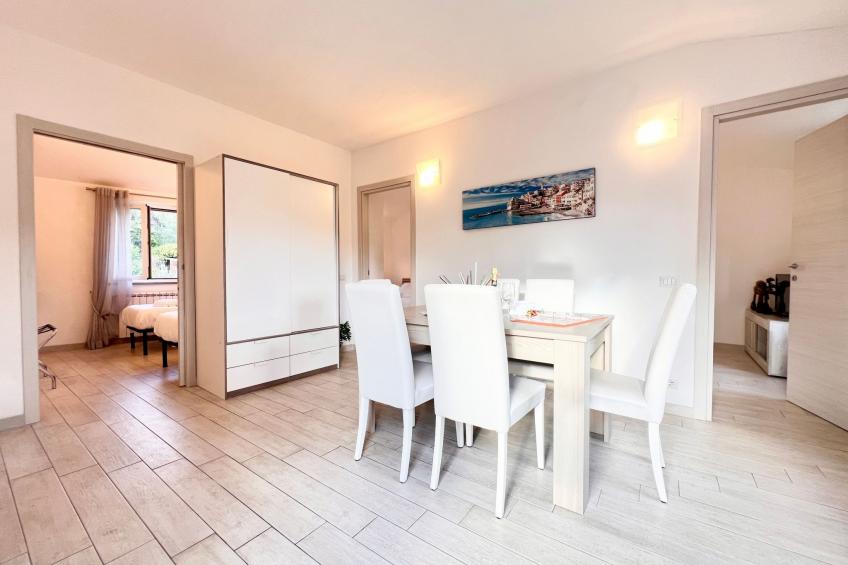 Wohnung im zweiten Stock mit Parkplatz und Garten - foto 7