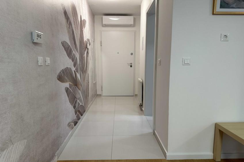 Cozy Retreat in Krapinske Toplice: Comfort and Prime Location with Pivate Parking - One Bedroom Apartment - foto 18