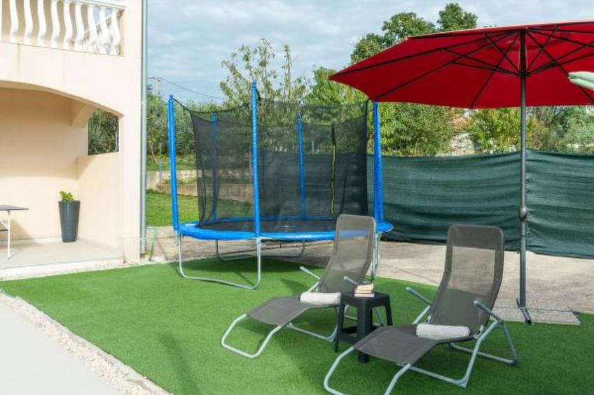 Apartment Holiday House Diana - foto 8