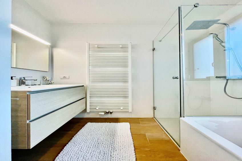 Modern 2BR Penthouse Near Diamond District by OneLuxStay - foto 37