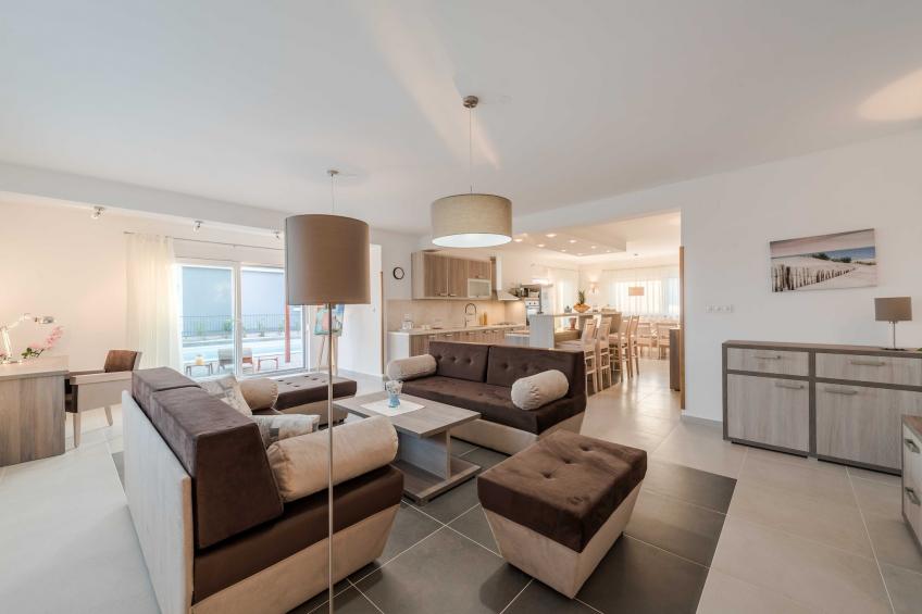Luxury Escape with Swimming Pool & Modern Design - Deluxe Four Bedroom Villa with Sea View and Private Pool (Villa 5) - foto 5