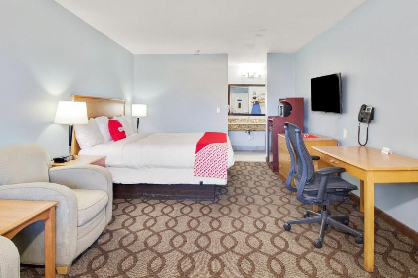 King Bed with Pull Out - foto 11