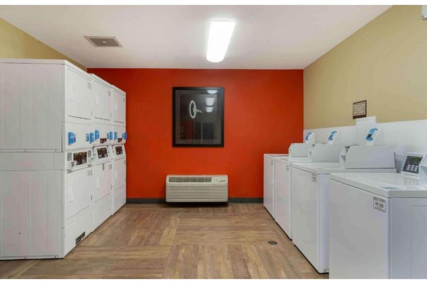 2 Full Beds  Non-Smoking Kitchen - foto 45