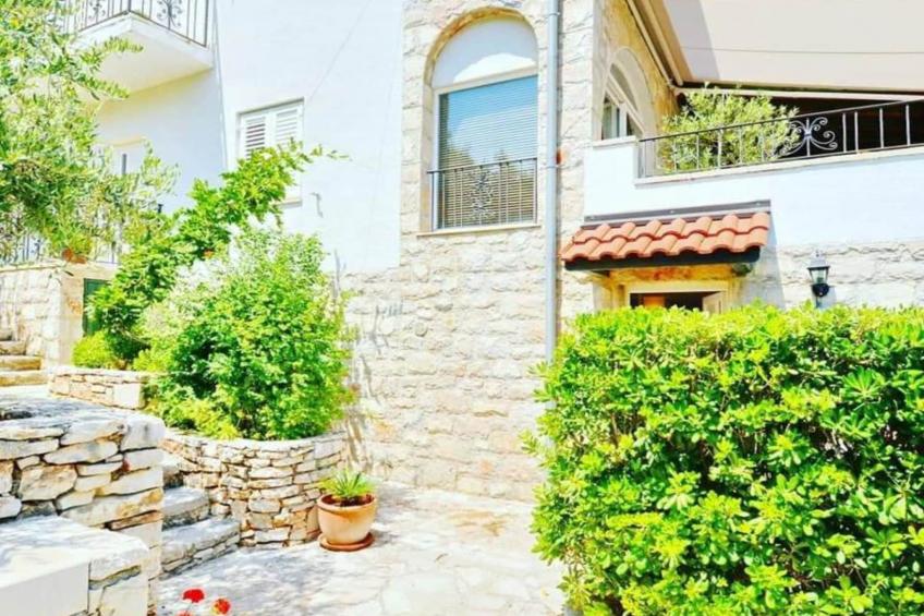 One-Bedroom Apartment (Lovor) - foto 24