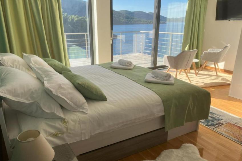 Beachfront Luxury Villa with Private Pool and Stunning Sea Views - foto 6