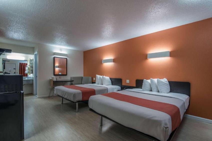 2 Queen Beds  Non-Smoking - foto 6