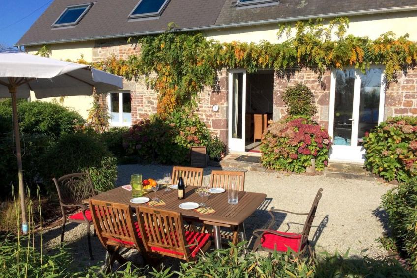 in Sourdeval Les Bois mit Garten - foto 2