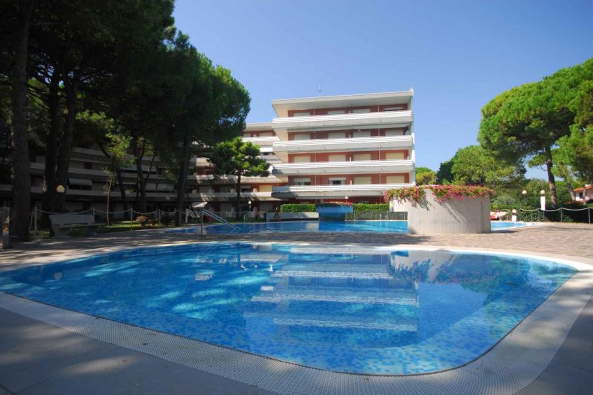 Ferienwohnung mit Pool und Terrasse - BF-JWFXY