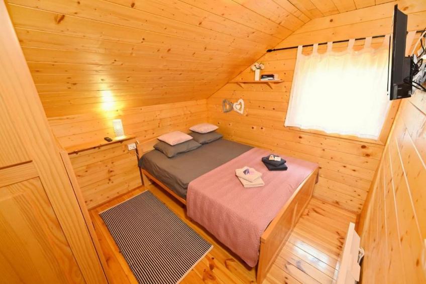 Lavanda Land - Villa Tanya Mrežnica - Three Bedroom Holiday Home with Hot Tub - foto 13