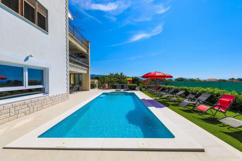 Scenic Elegant Trogir Villa with Pool - Five Bedroom Villa - foto 66