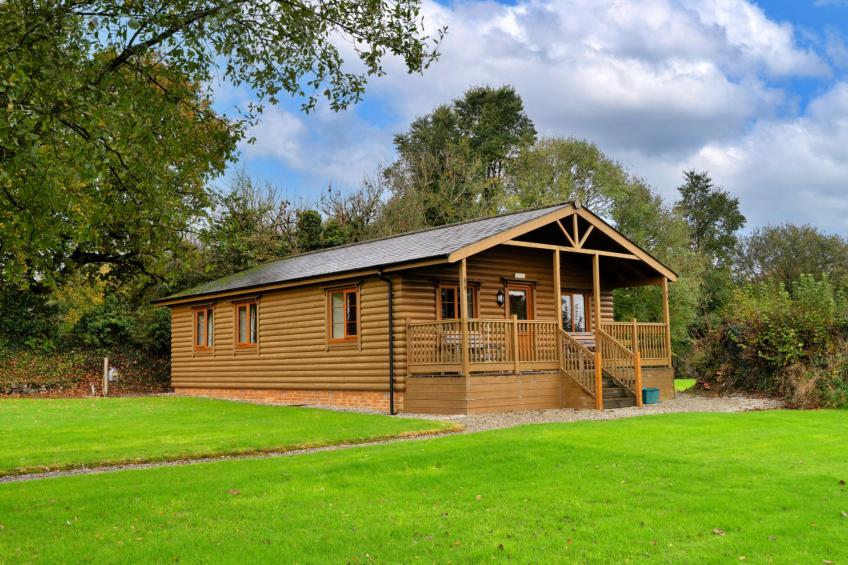 Tarka's Holt Log Cabin, Stowford