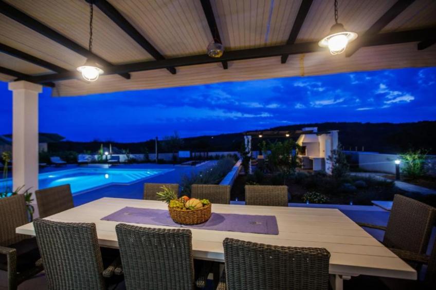 Adriatic Pearl - FourBedroom Villa with heated pool - foto 38