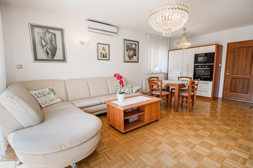 Sunny and Spacious Apartments with Terrace near Water Park - One Bedroom Apartment with Terrace - foto 3