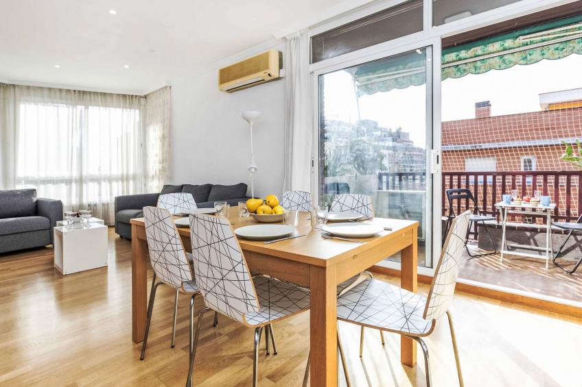 Sants-Les Corts Galileu