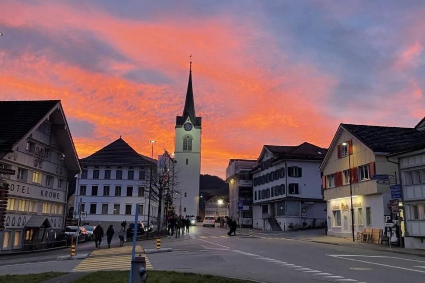 im Dorf Urnäsch - foto 40