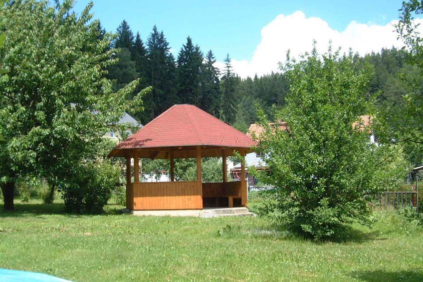Vakantiewoning met gemeenschappelijke tuin en paviljoen - VW-TNFN