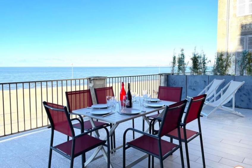 ⛵ Les Roches Noires - Terrasse Vue Mer