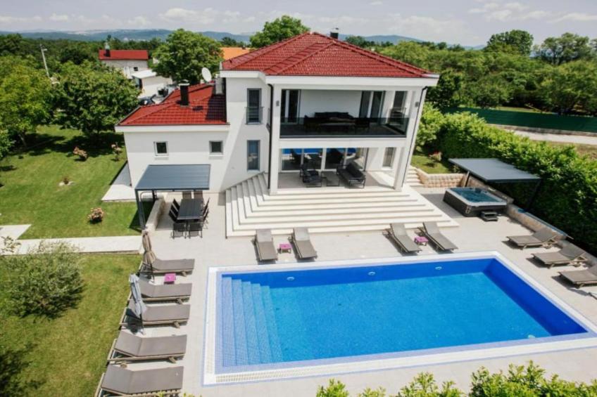 Beautiful Haven Villas - Villa Antonija with Outdoor Pool - foto 16
