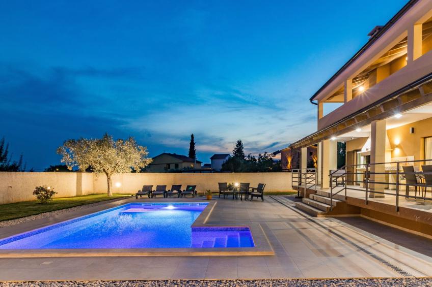 in Juršići mit Privatem Pool - foto 8