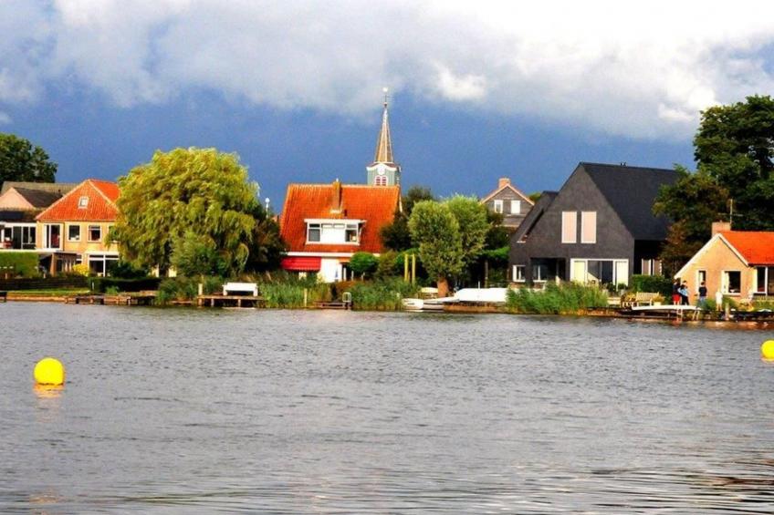 Boot "De Frijheit" mit Blick auf das Wasser - foto 25