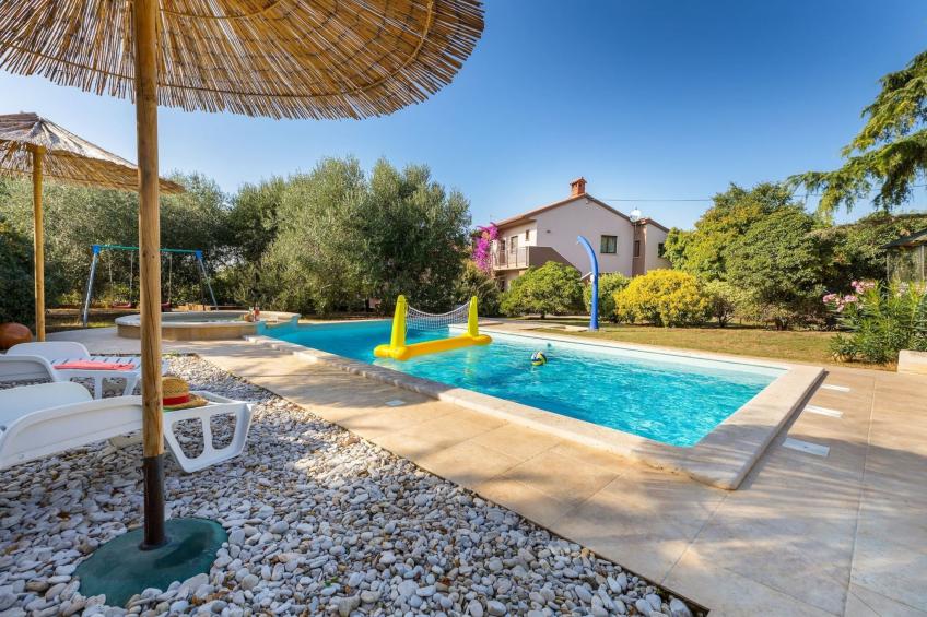 Sabi Relax Zone Apartment - Private Pool & Jacuzzi - foto 13
