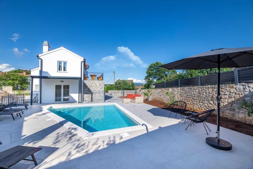 Luxury Krk Villa with Private Pool and Gardens - Three Bedroom Villa - foto 28