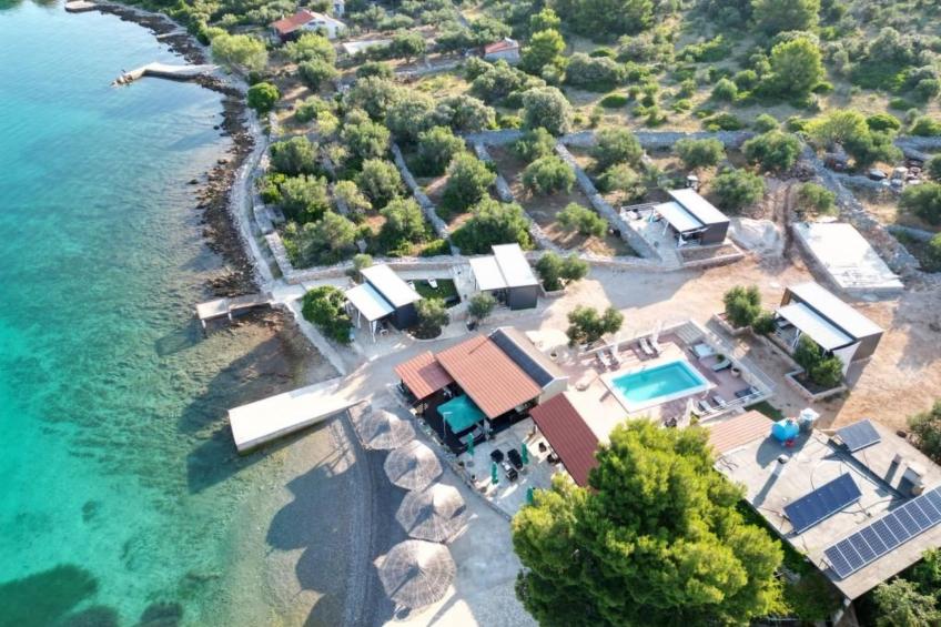 Strandhaus Lady - Ferienanlage Bain, Žut - Kornati