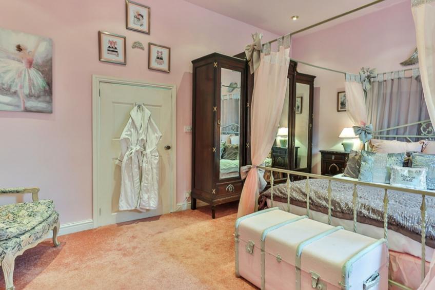 Walcot Hall - foto 66