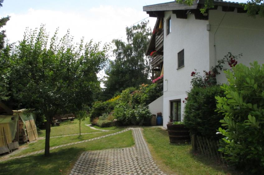 Wohnung in Starkenburg mit Kleiner Terrasse - foto 3