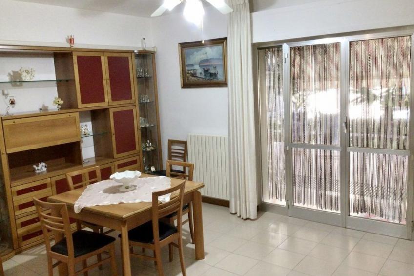 Gemütliche Ferienwohnung in Roseto Degli Abruzzi mit Privatem Garten - foto 9