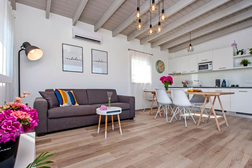 Vollständig freistehende Designervilla mit Infinity-Pool - foto 7