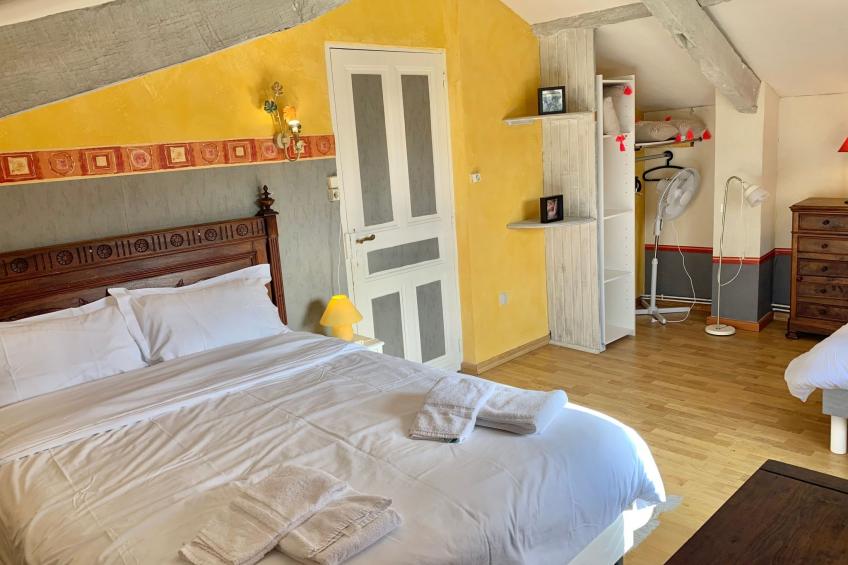 Pierre Ensoleillée, Haus aus dem 19. Jahrhundert im Obergeschoss - foto 17