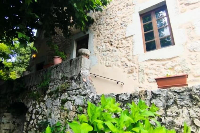 Maison De Charme Ancienne Entre Lacs Et Rhône - foto 36