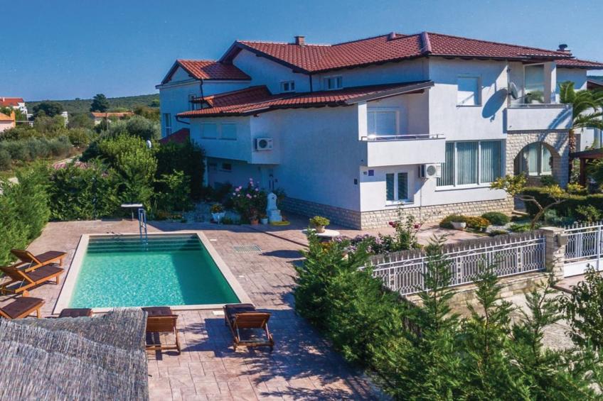 Holiday Home Villa Ksenija - Six Bedroom Holiday Home with Pool - foto 44