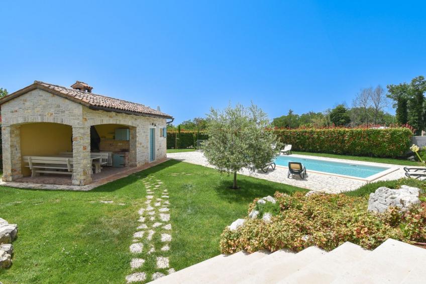 Luxuriöse Villa mit Schwimmbad und großem Garten - foto 37