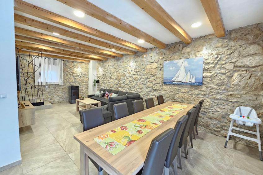 Steinhaus mit privatem Außenpool - foto 22