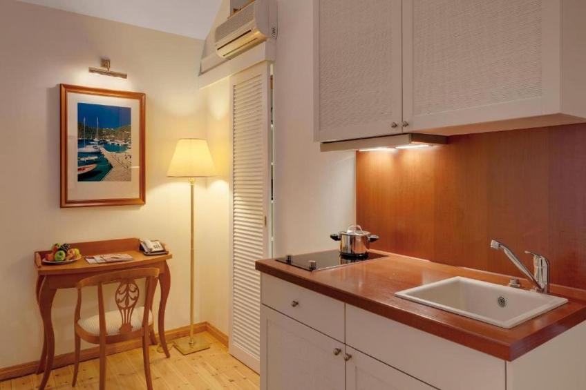 Apartment with Balcony - foto 10